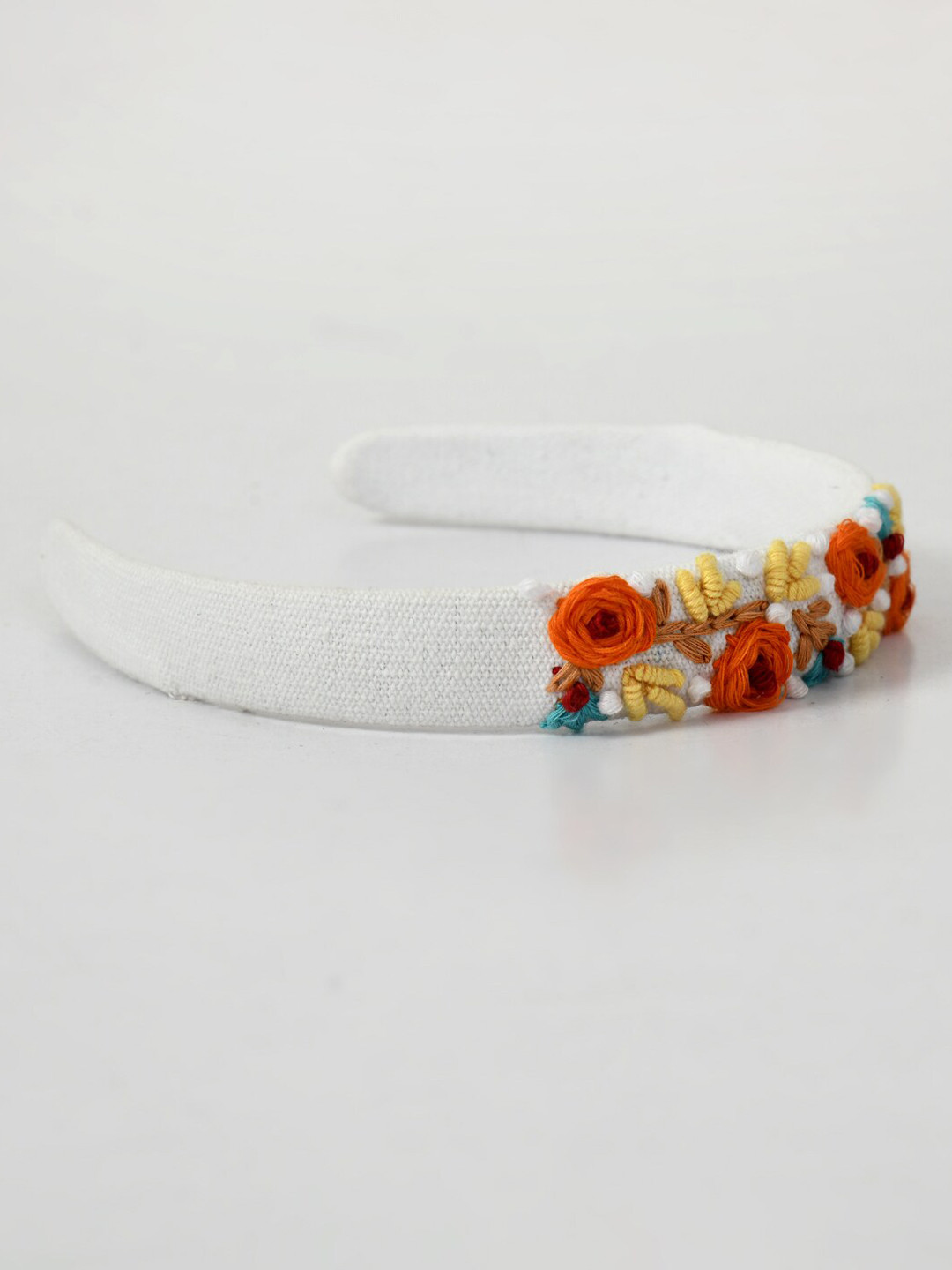 

Bella Moda Floral Embroidered head band, White