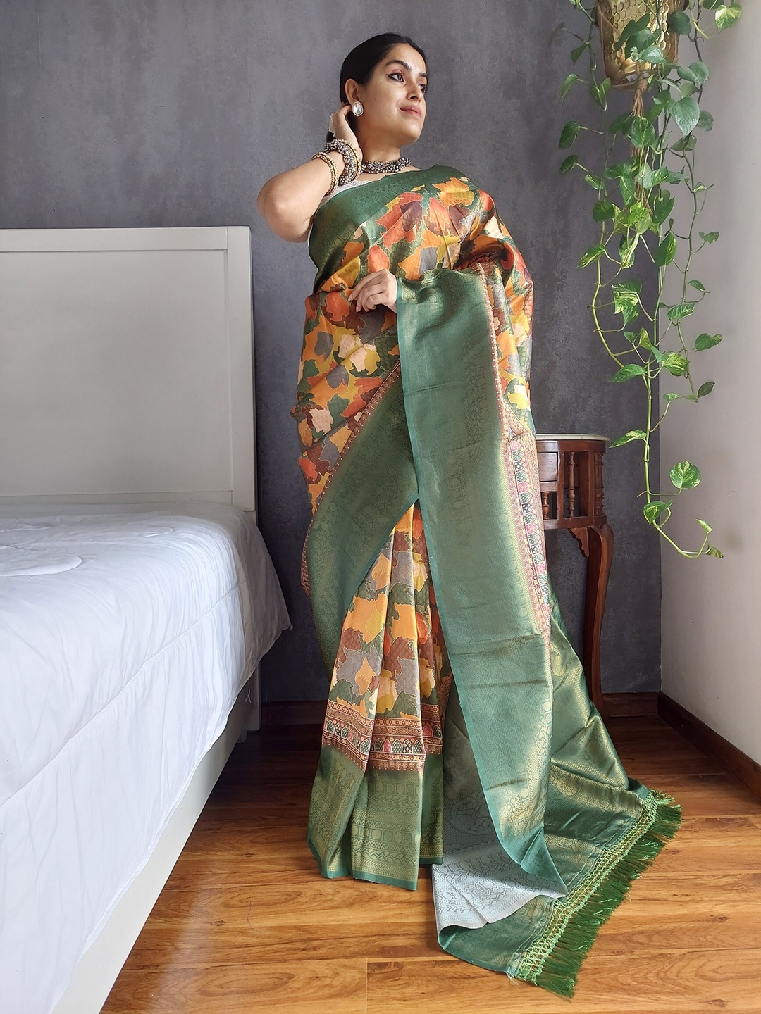 

Anouk Green & Orange Abstract Printed Zari Banarasi Saree