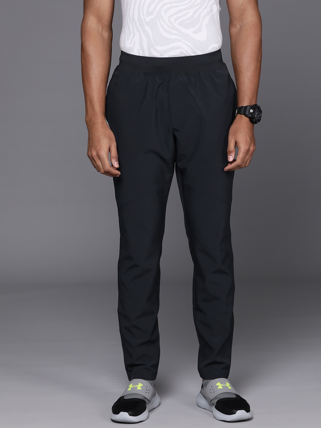 

UNDER ARMOUR Men Stretch Woven Training Track Pants, Black