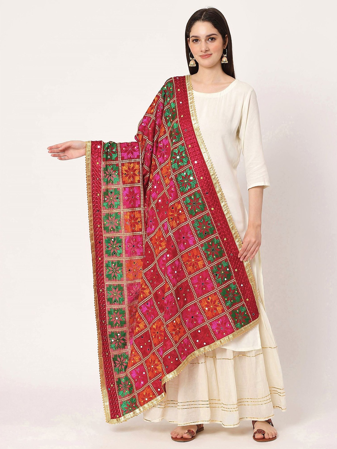 

Moda Chales Phulkari Embroidered Dupatta, Maroon