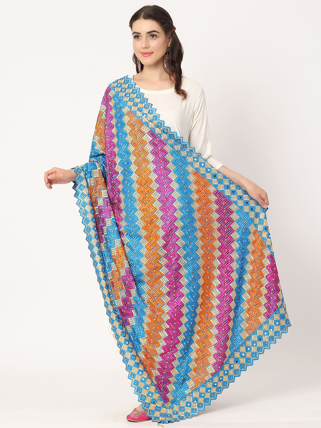 

Moda Chales Geometric Embroidered Phulkari Dupatta, Blue