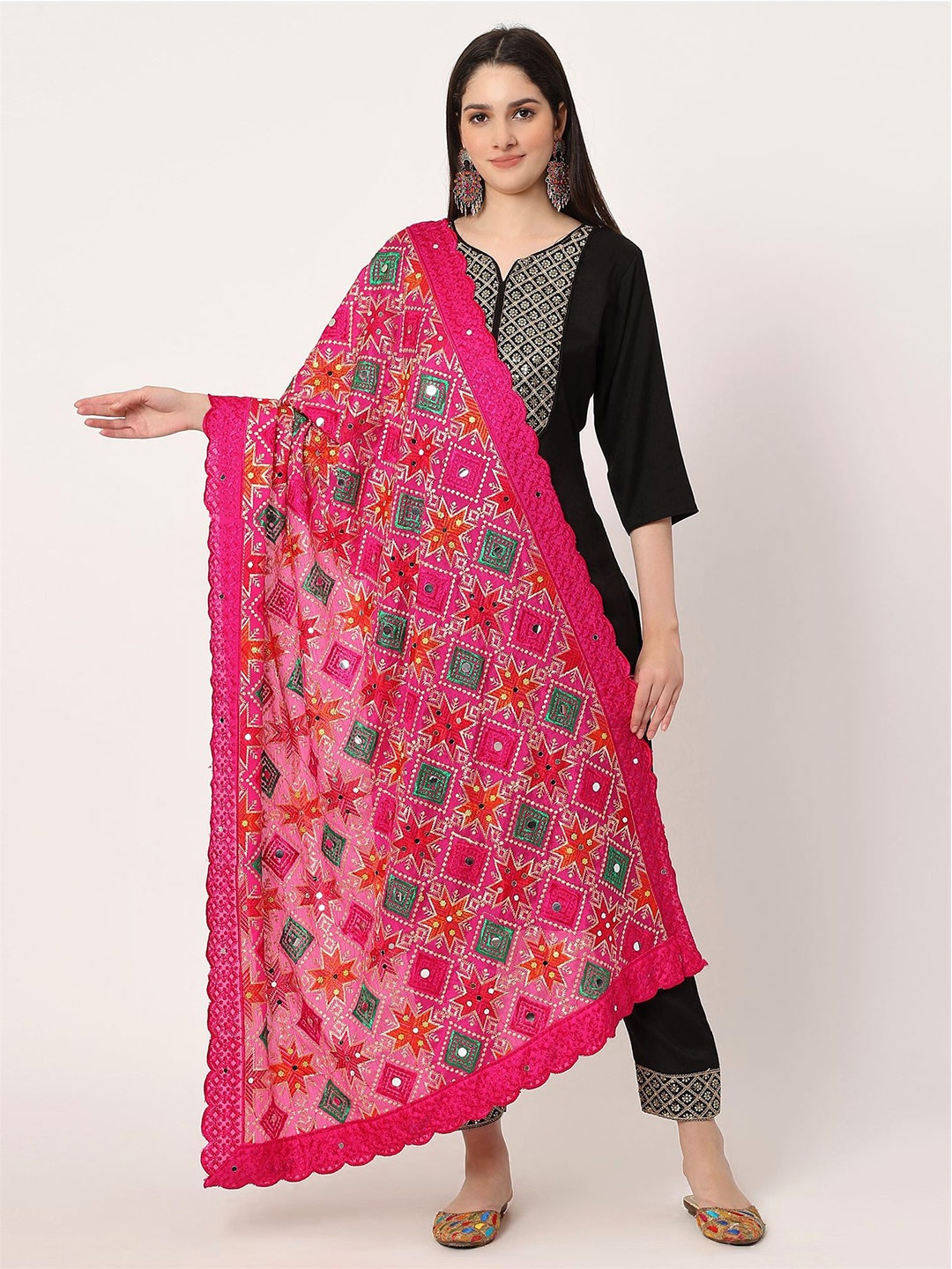 

Moda Chales Floral Embroidered Phulkari Chiffon Dupatta, Magenta