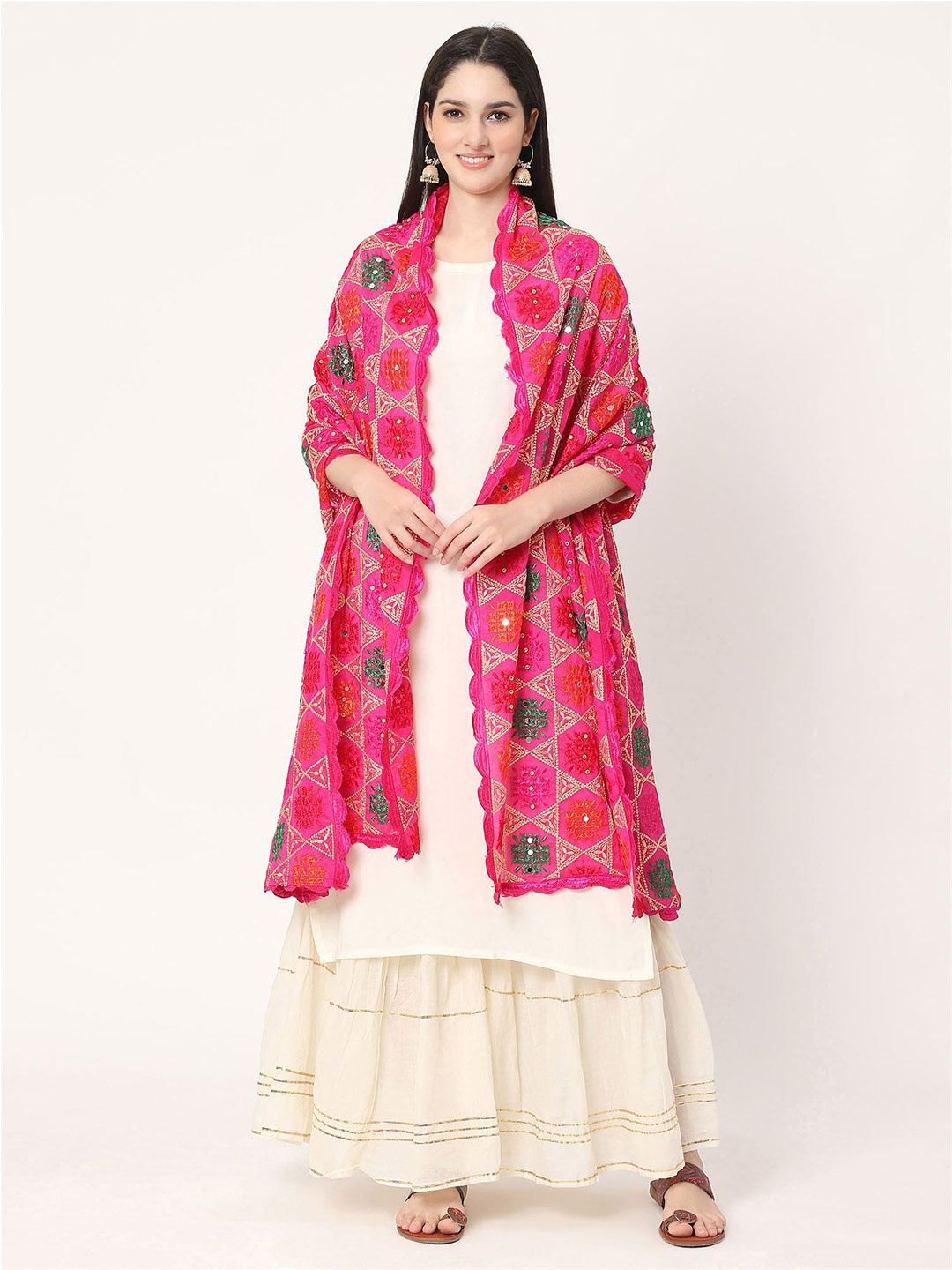 

Moda Chales Ethnic Motif Embroidered Dupatta With Phulkari, Magenta