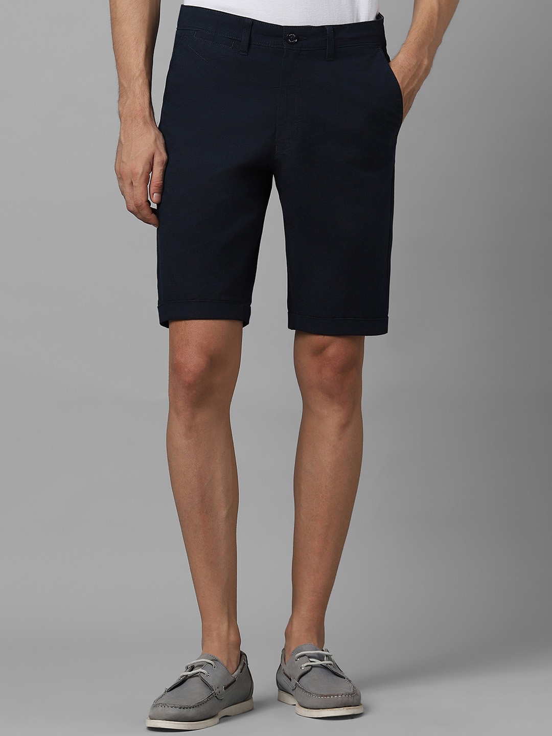 

Allen Solly Men Slim Fit Mid-Rise Regular Shorts, Navy blue