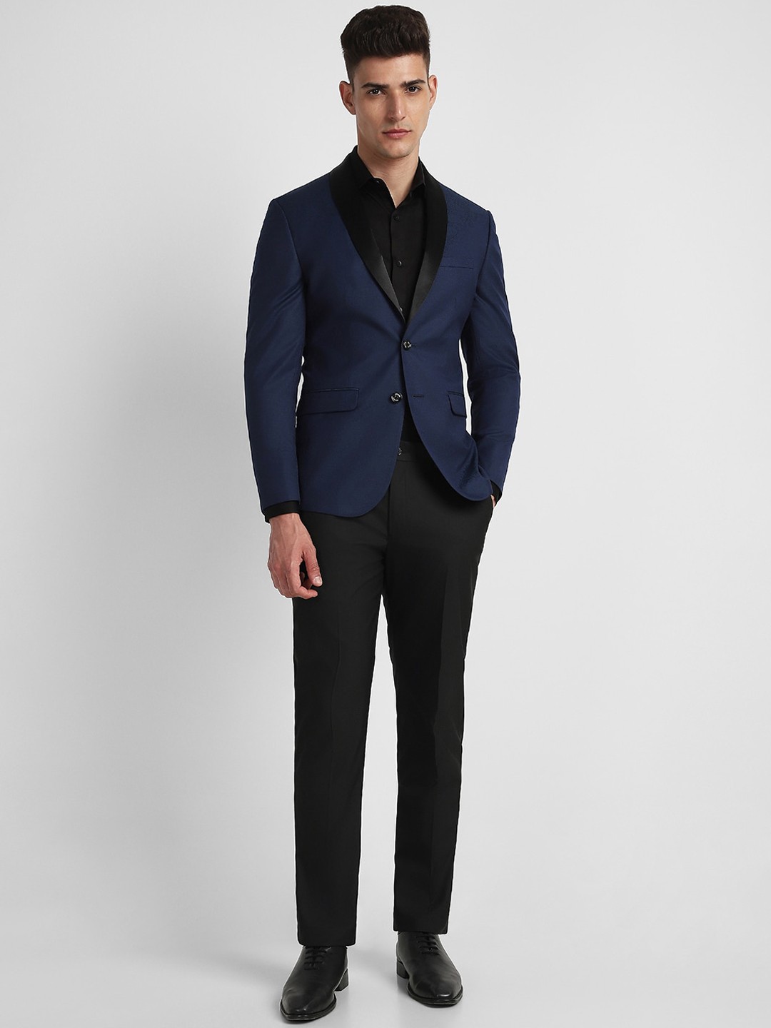

Allen Solly Slim Fit Single Breasted Two Piece Party Suit, Navy blue