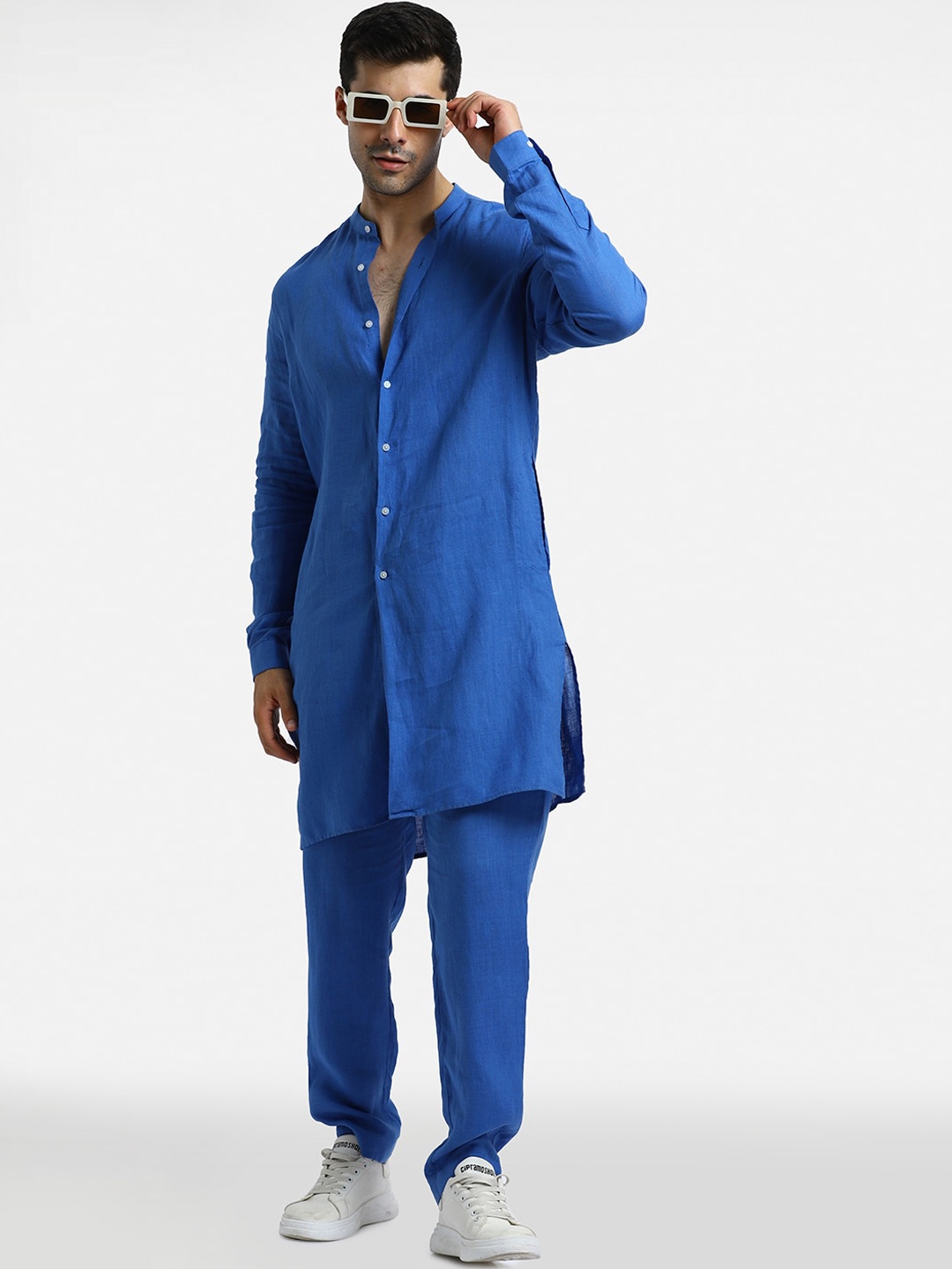 

Komal Kothari Linen Straight Kurta with Trousers, Blue
