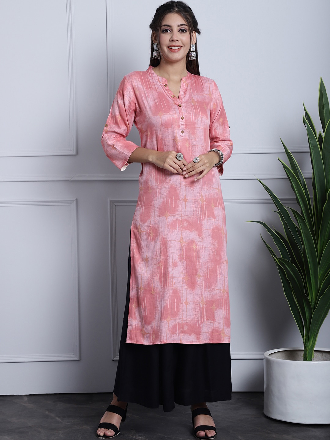 

Grancy Abstract Printed Mandarin Collar Cotton Kurta, Pink