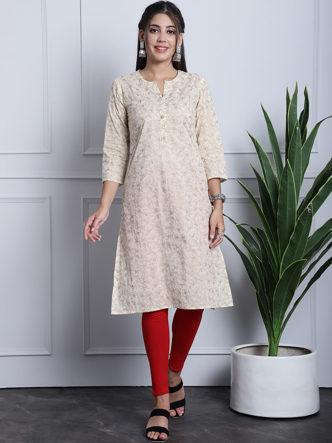 

Grancy Ethnic Motifs Printed Straight Kurta, Beige