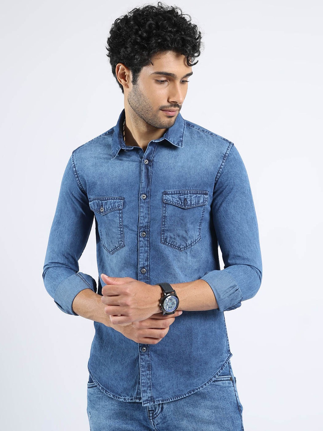 

BADMAASH Faded Spread Collar Slim Fit Pure Cotton Denim Casual Shirt, Blue