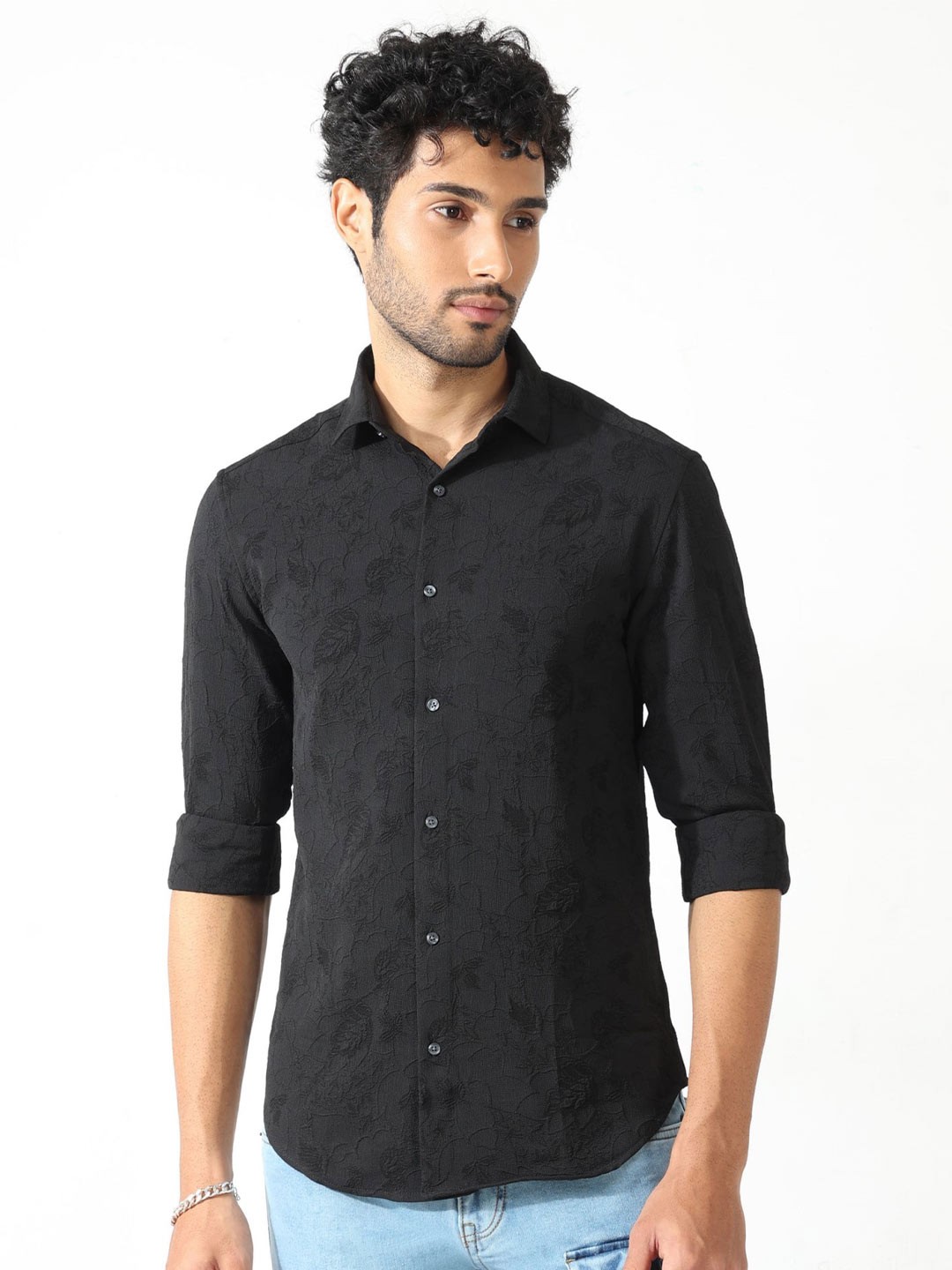

BADMAASH Textured Self Design Spread Collar Slim Fit Casual Shirt, Black
