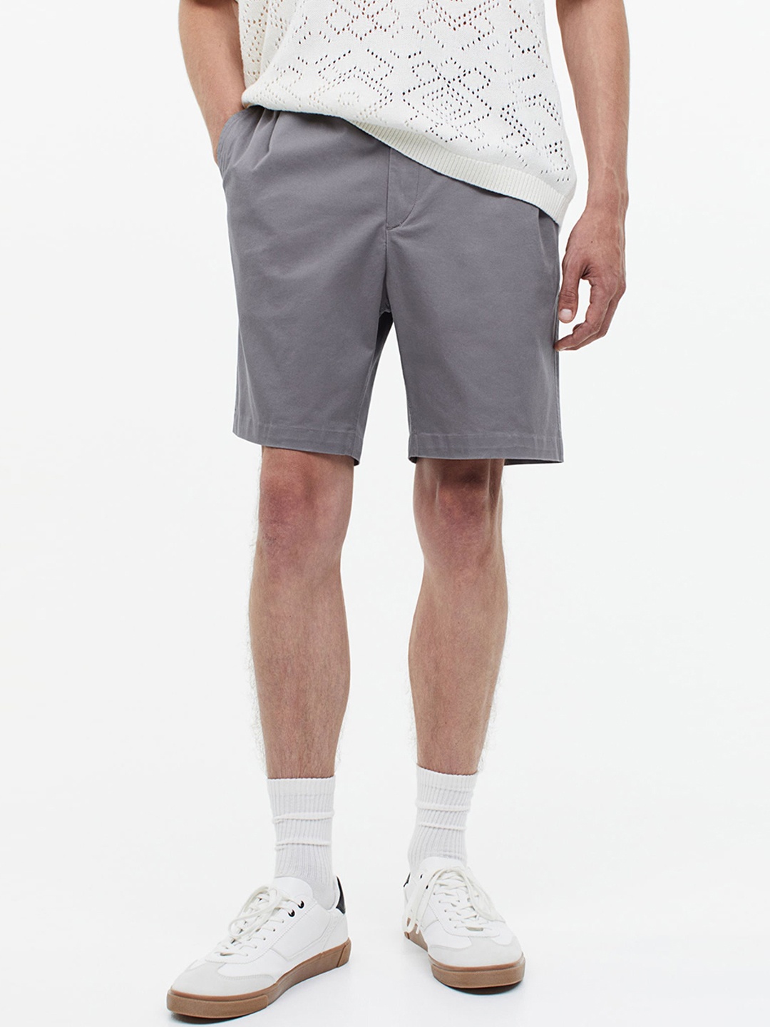 

H&M Men Regular Fit Chino Shorts, Grey