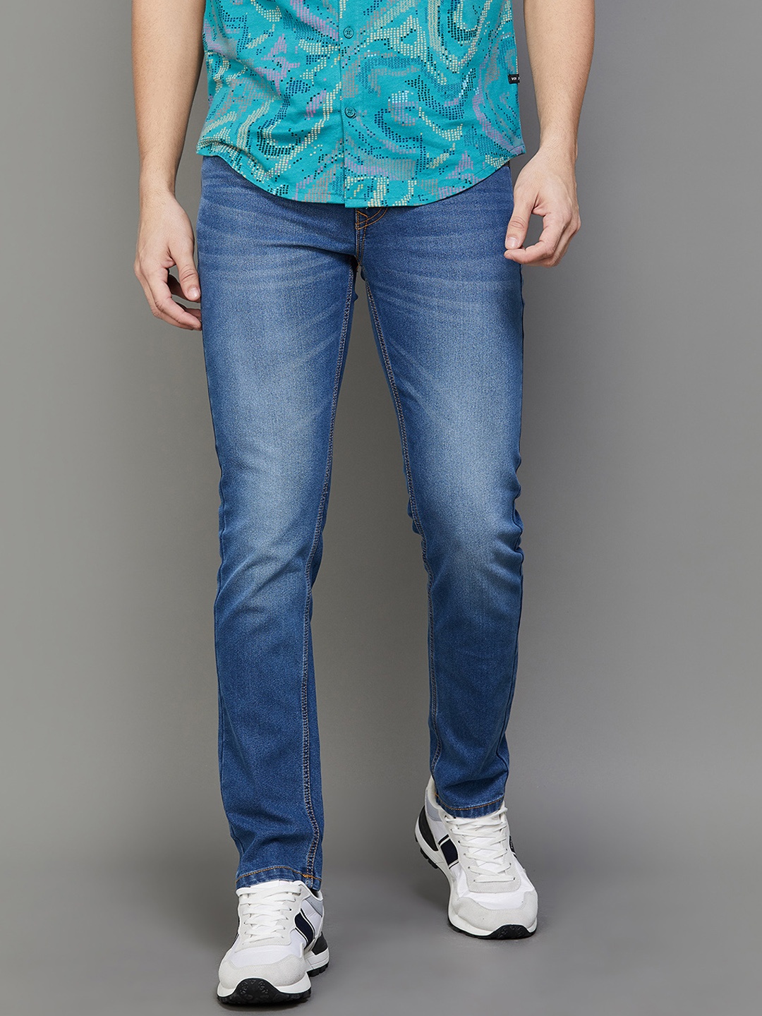 

Forca by Lifestyle Men Tapered Fit Clean Look Light Fade Cotton Jeans, Blue