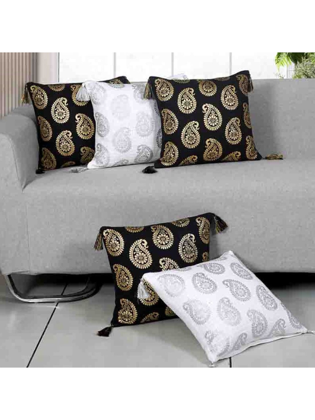 

Ode & Cleo 5 Pcs Off White & Black Ethnic Motifs Square Cushion Covers