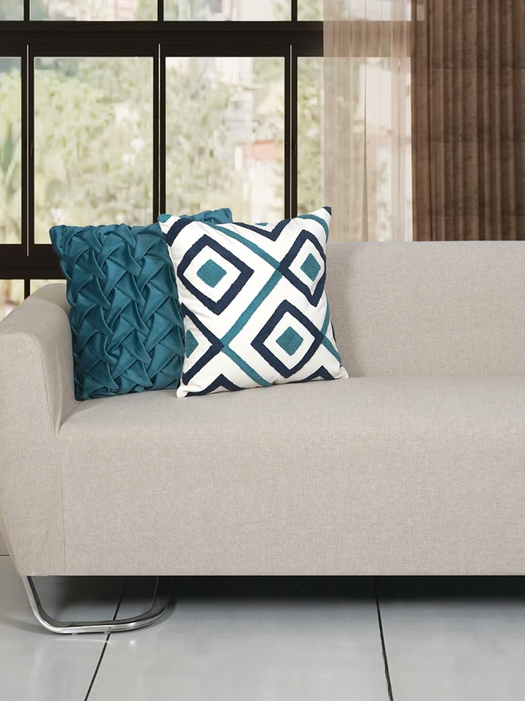 

Ode & Cleo Off White & Green 2-Pieces Embroidered Square Cushion Covers
