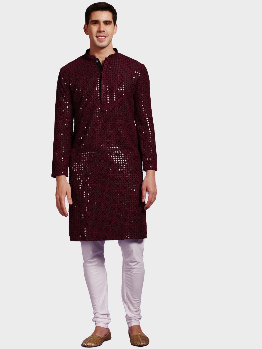 

Sanwara Geometric Embroidered Regular Sequinned Kurta With Pyjamas, Maroon