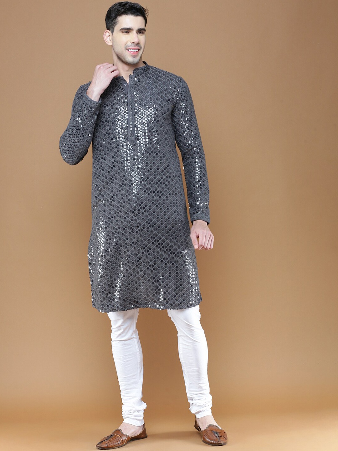 

Sanwara Men Ethnic Motifs Embroidered Regular Sequinned Kurta with Pyjamas, Grey
