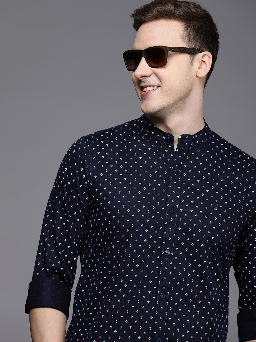 

Allen Solly Modern Slim Fit Floral Printed Pure Cotton Casual Shirt, Navy blue