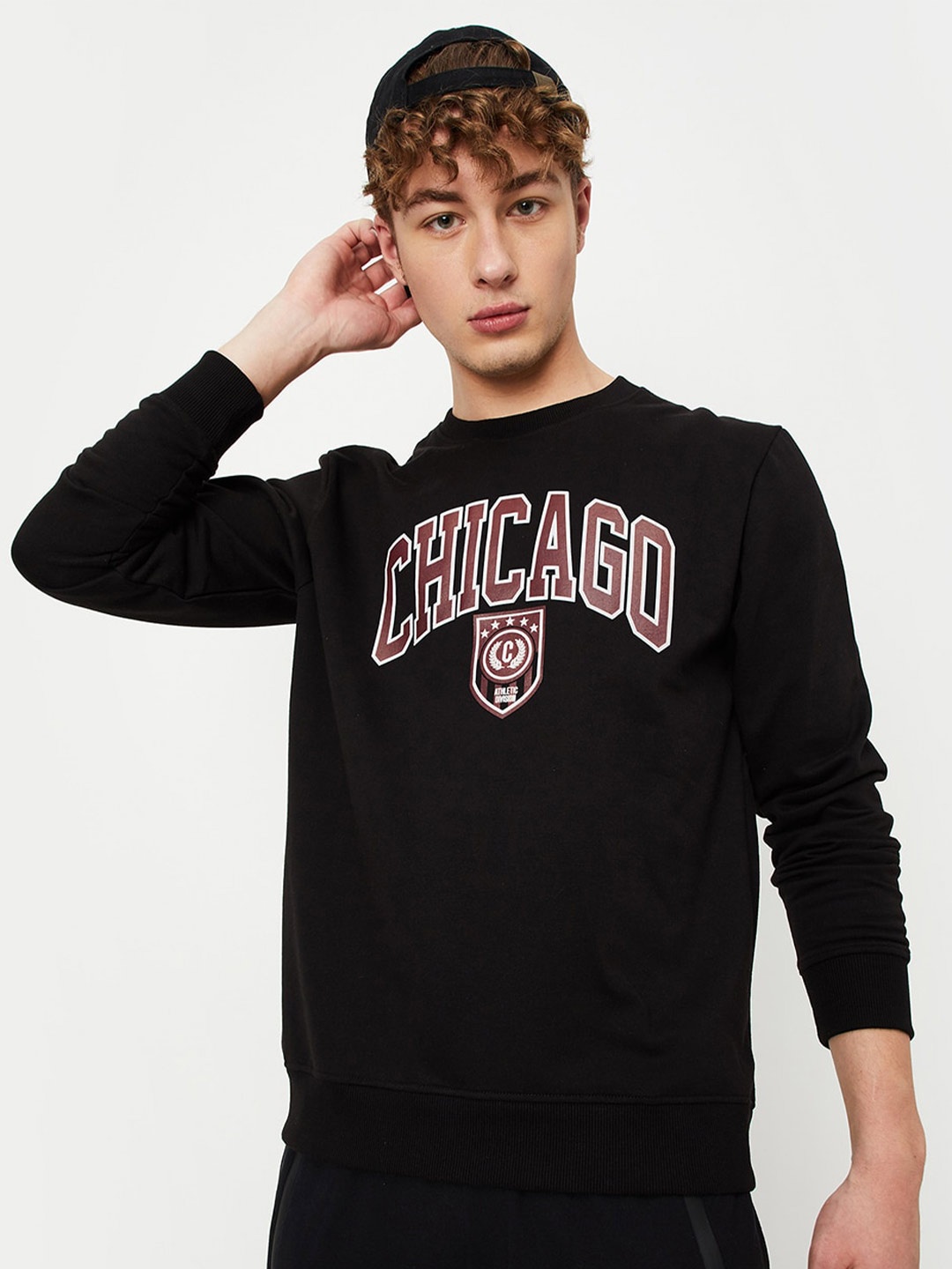 

max Typography Printed Round Neck Pullover, Black
