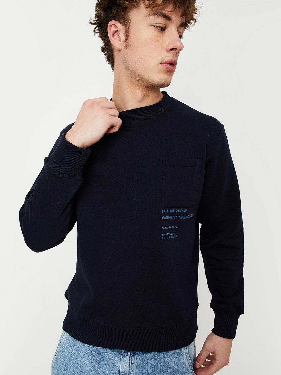 

max Round Neck Pullover Sweatshirt, Blue