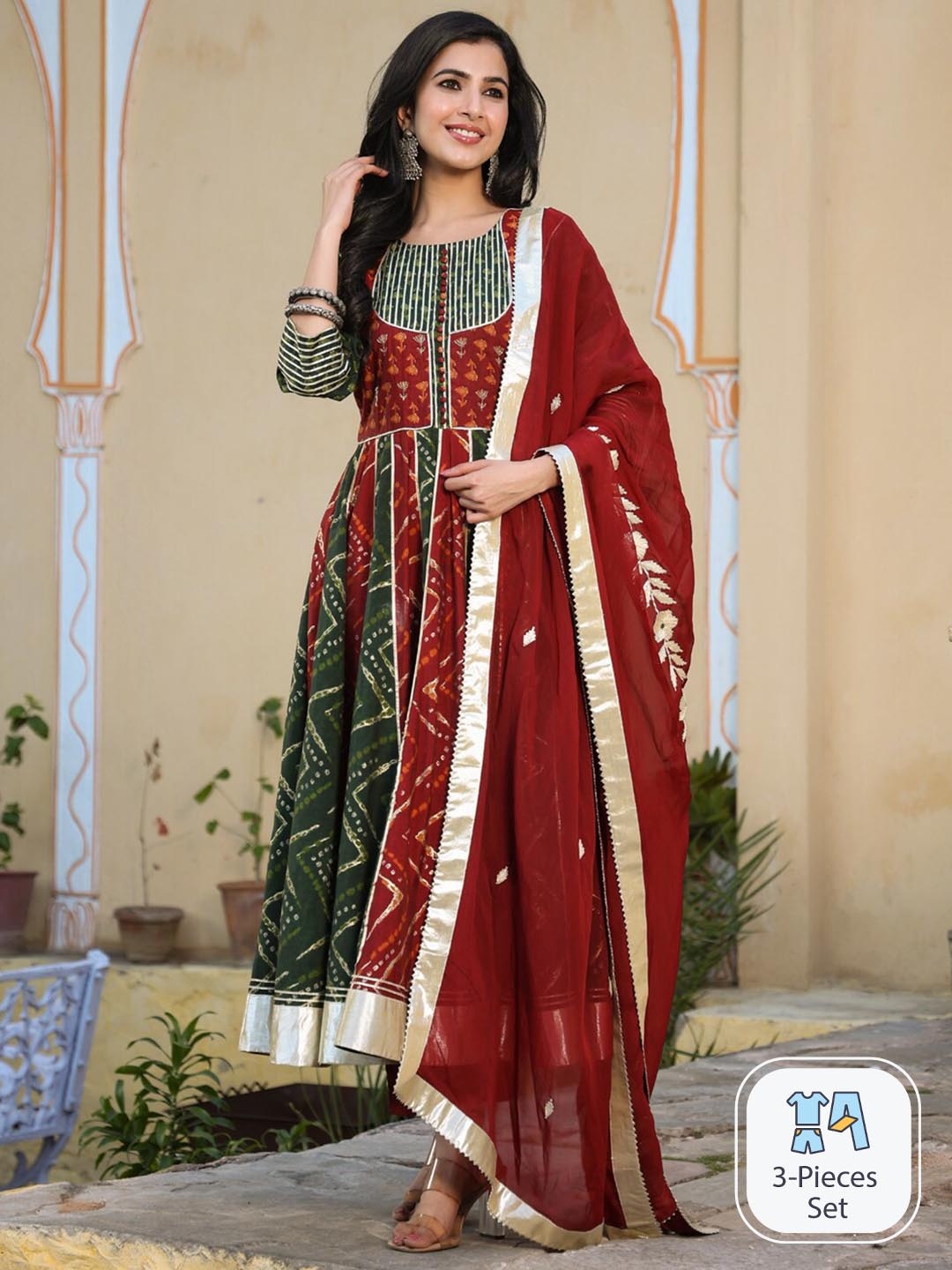 

Rangeelo Colourblocked Chanderi Silk Kurta with Trousers & With Dupatta, Maroon