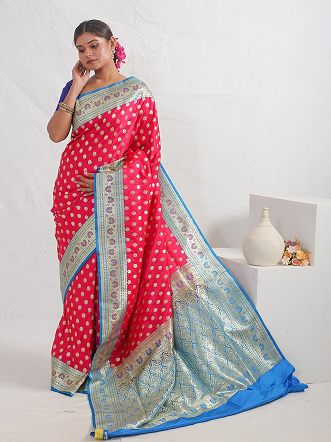 

AllSilks Woven Design Zari Silk Blend Banarasi Saree, Pink