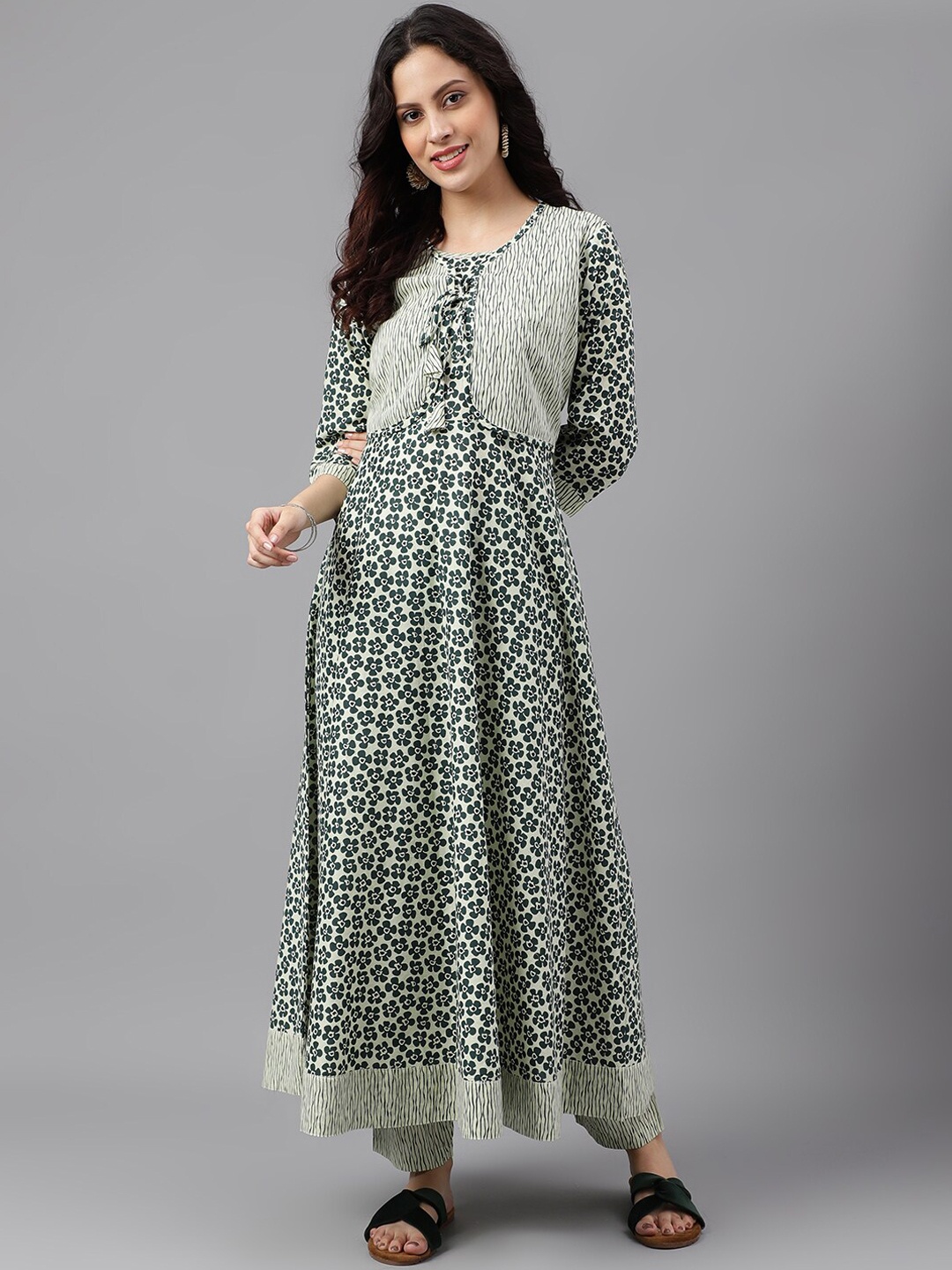 

SAABHI Floral Printed Regular Pure Cotton Kurta with Trousers, Green