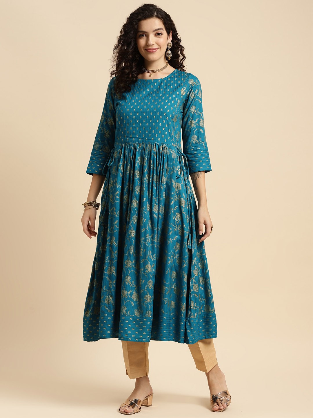 

Rangita Floral Printed Round Neck Anarkali Kurta, Turquoise blue