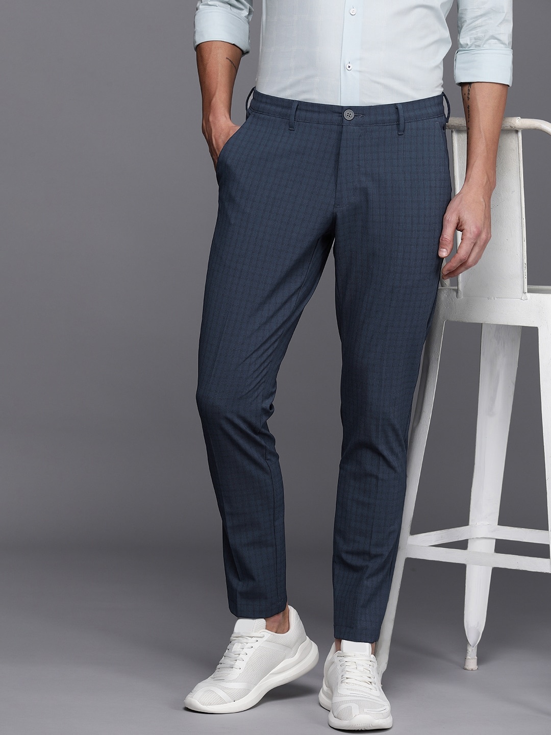 Louis Philippe Ath.Work Men Tapered Fit Trousers, Navy blue