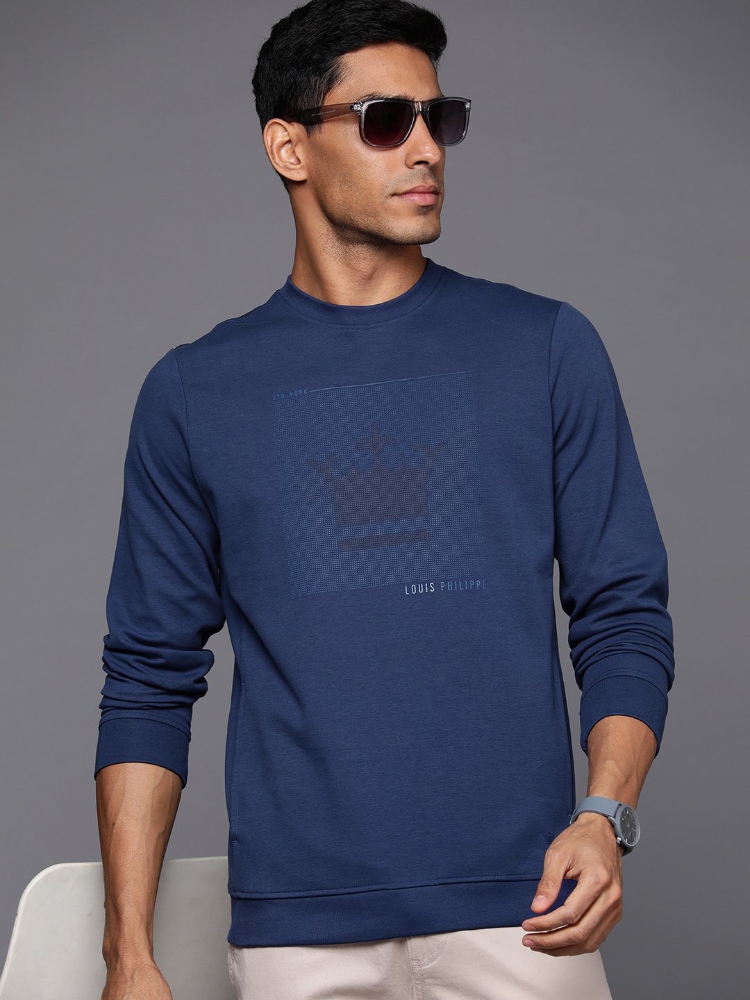 

Louis Philippe Ath.Work Slim Fit Brand Logo Printed Sweatshirt, Navy blue