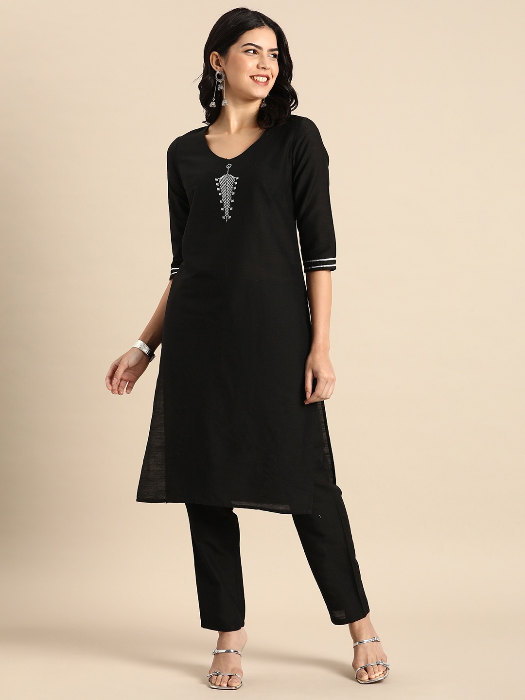 

Anouk Women Ethnic Motifs Yoke Design Regular Kurta with Trousers, Black