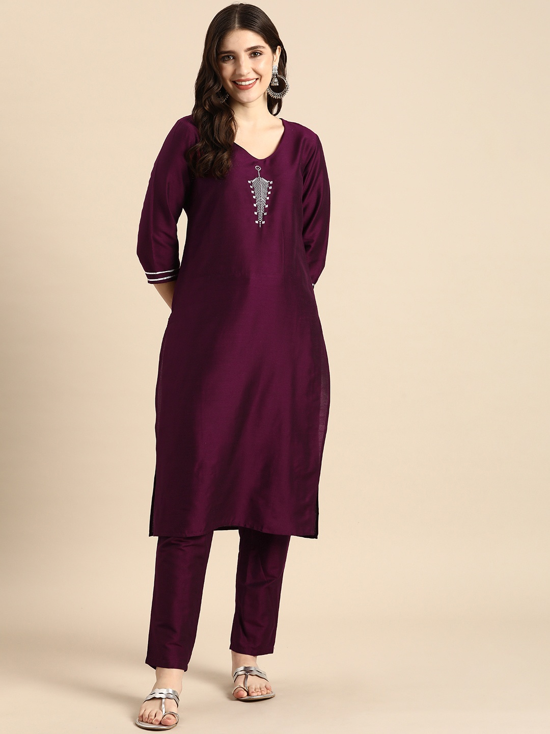 

Anouk Women Yoke Design Regular Kurta with Trousers, Burgundy