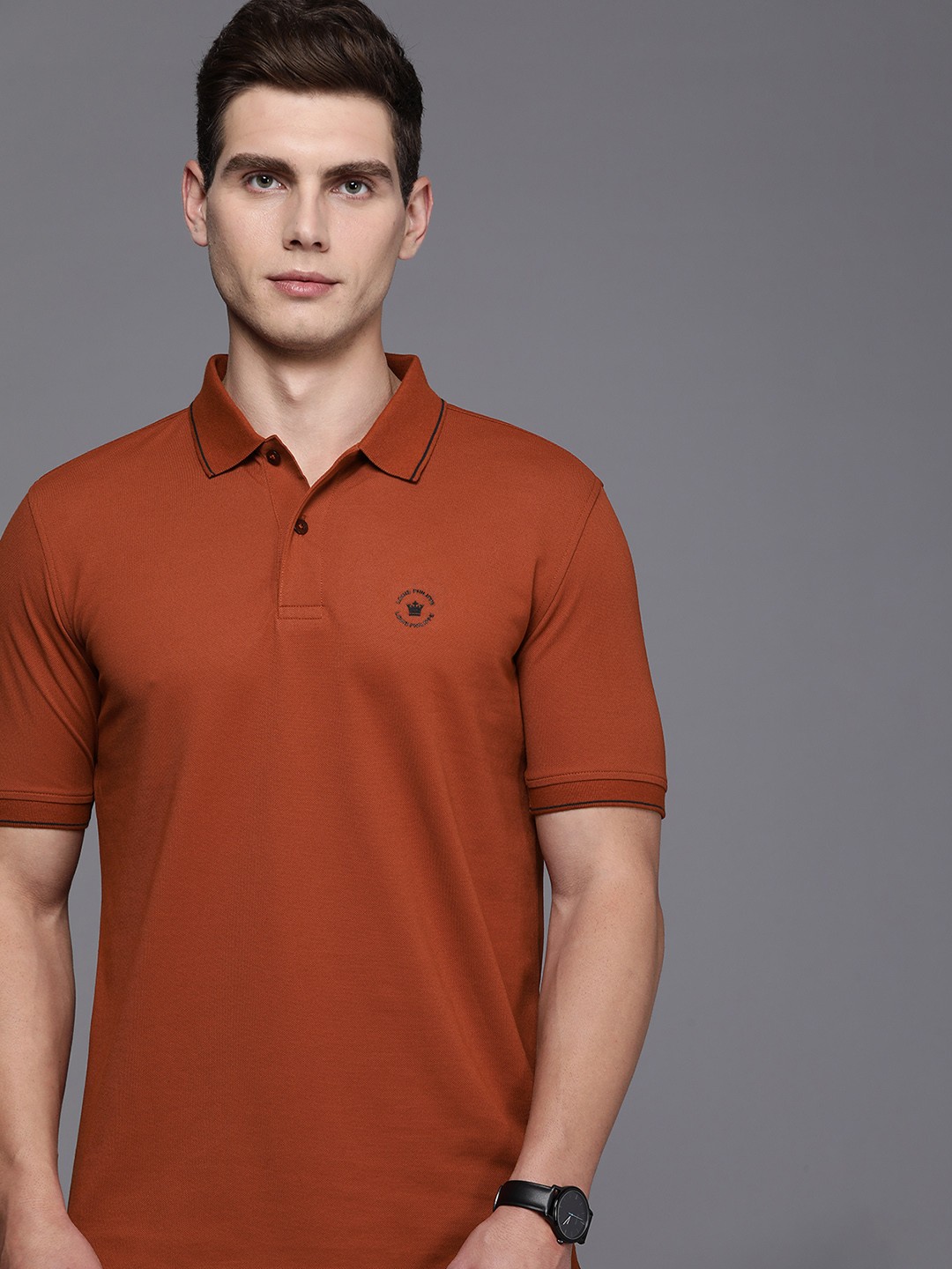 

Louis Philippe Solid Polo Collar Applique T-shirt, Rust