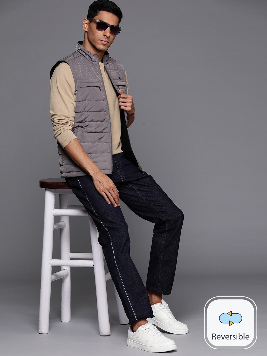 

Louis Philippe Solid Mock Collar Sleeveless Reversible Padded Jacket, Grey