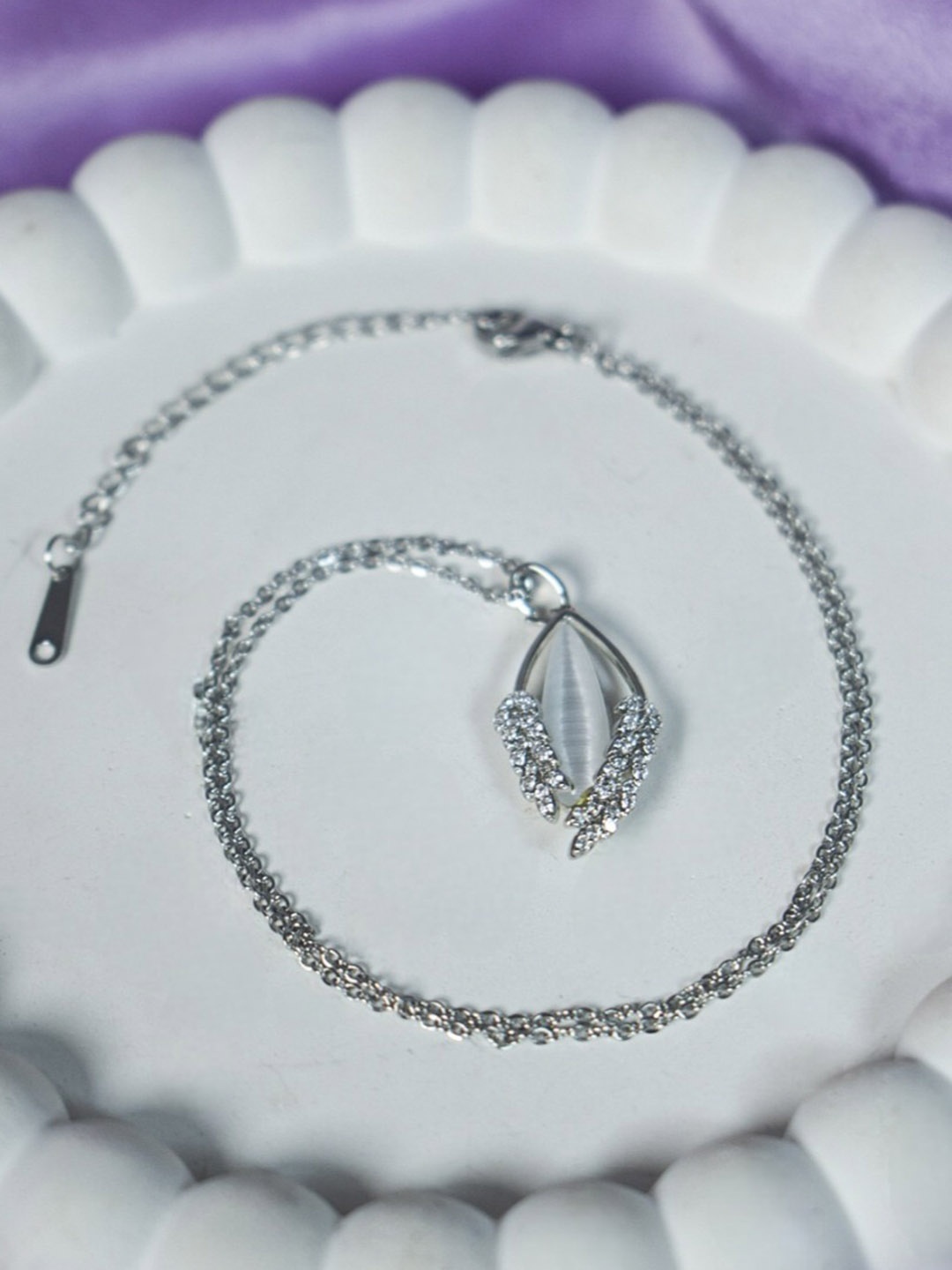 

SALTY Stainless Steel Crystal Studded Pendant With Chain, Silver