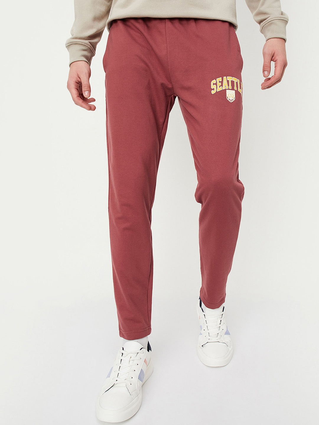 

max Men Mid Rise Track Pants, Coral