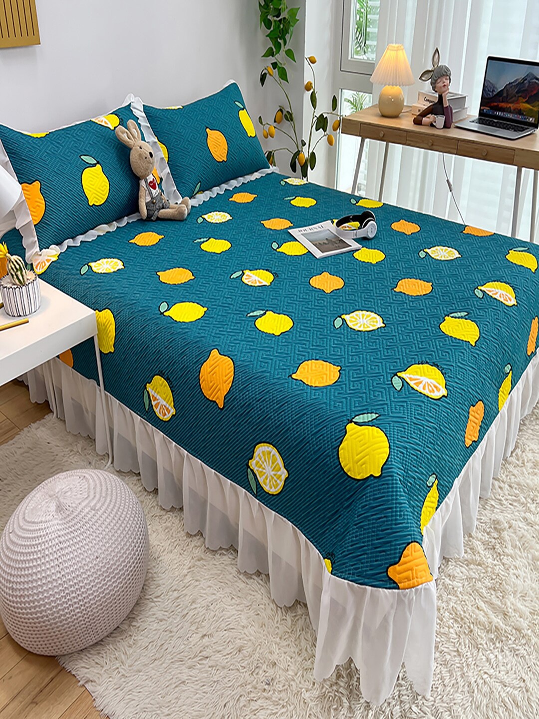 

JC Collection Green & Yellow Conversational Printed Single Bed Cover With 1 Pillow Cover