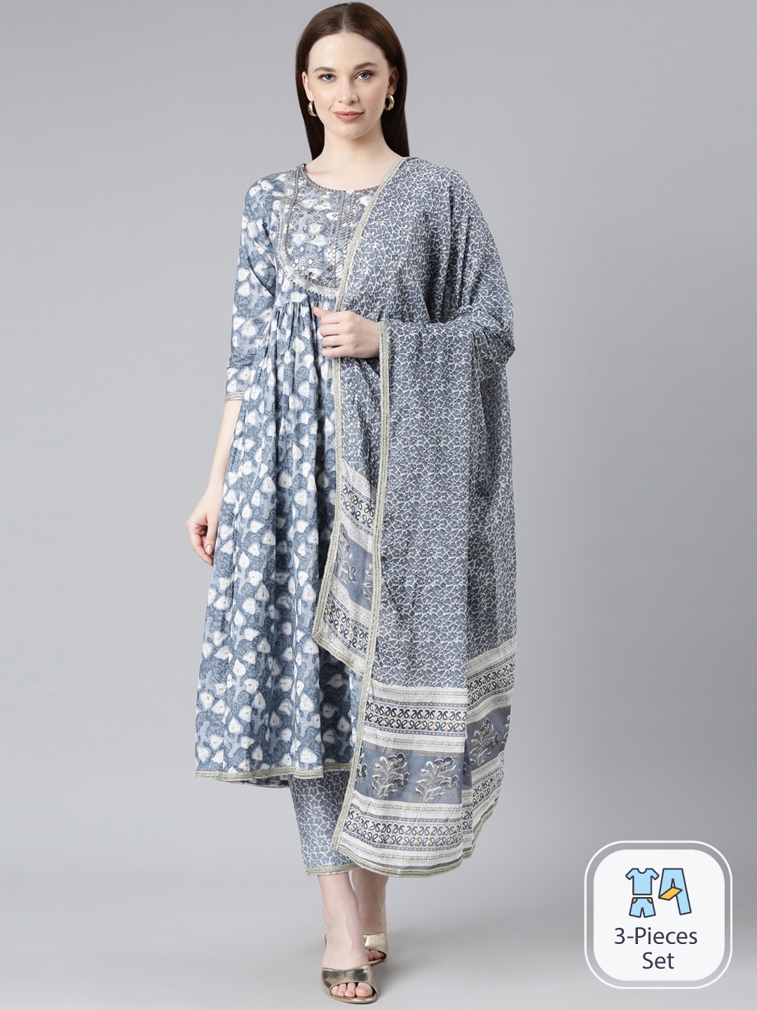 

ERISHA Floral Printed Gotta Patti Pure Cotton A-Line Kurta & Trouser With Dupatta, Grey