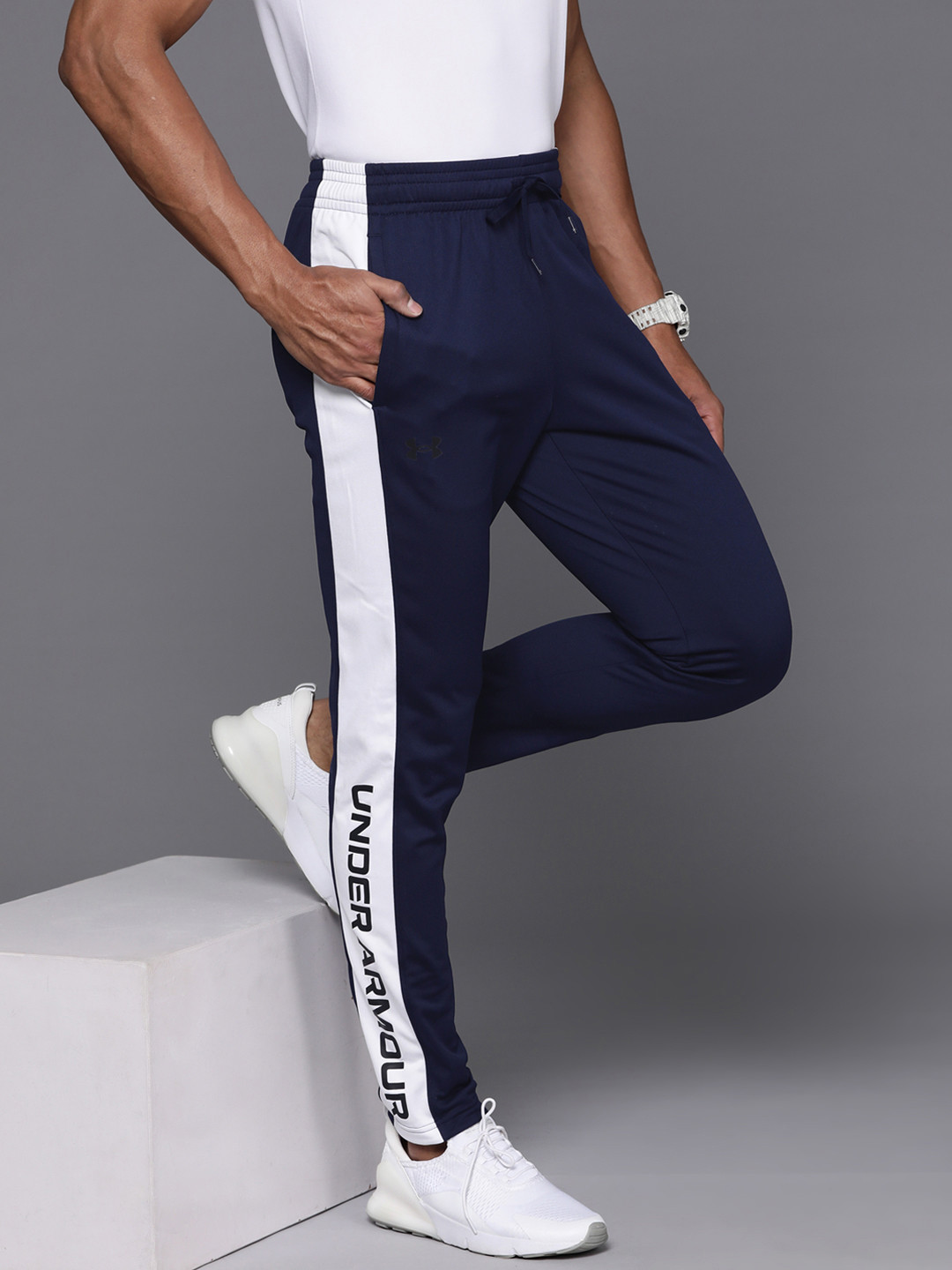 

UNDER ARMOUR Men Brawler Track Pant, Navy blue