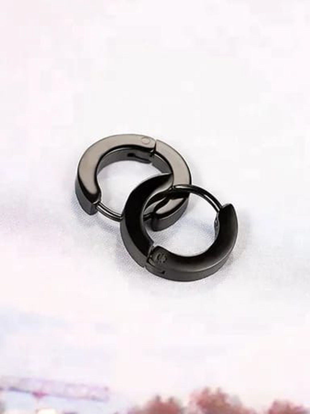 

VIEN Unisex Circular Hoop Earrings, Black