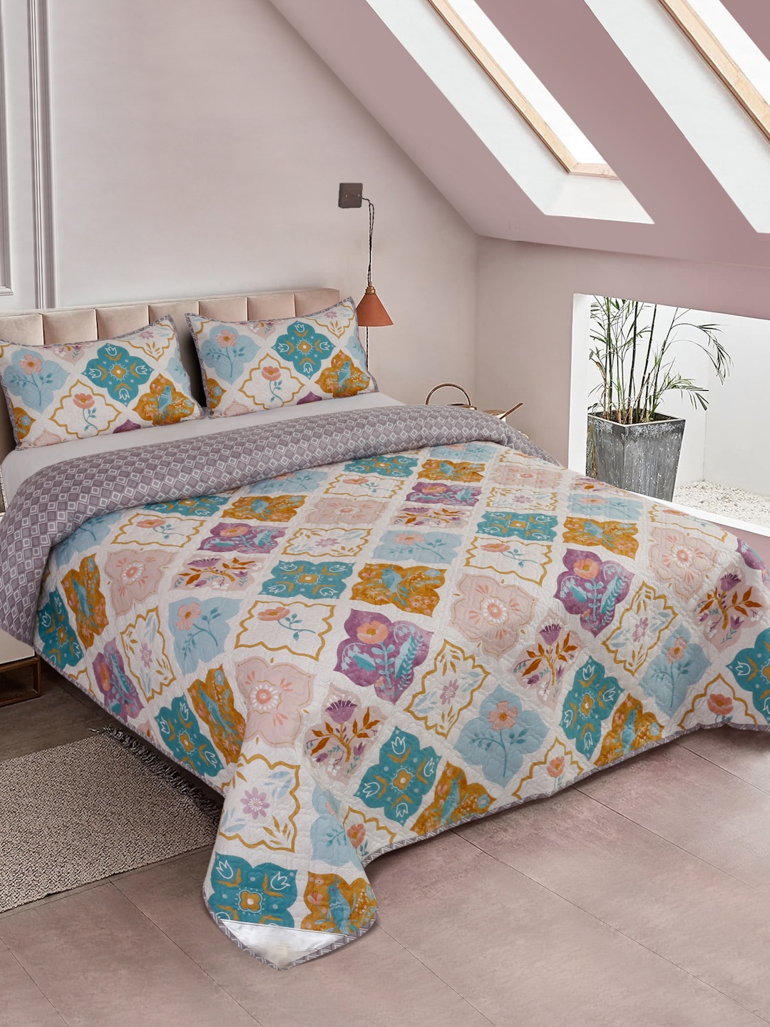 

DREAM WEAVERZ Purple & Yellow Printed Double King Quilted Bed Cover With 2 Pillow Covers