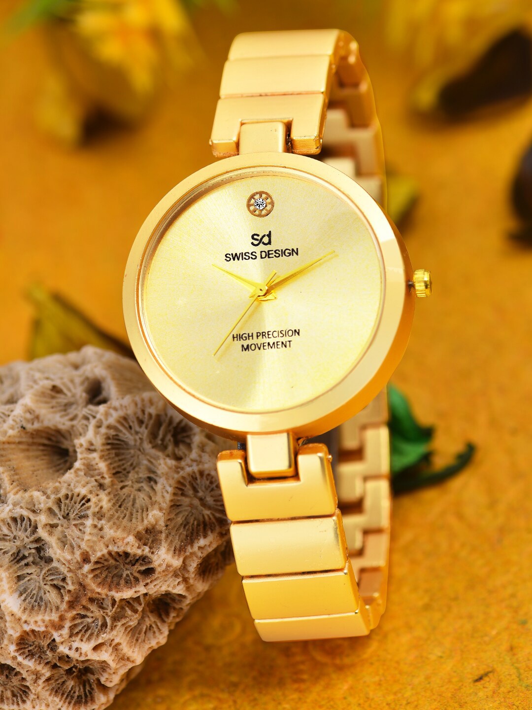 

Swiss Design Women Bracelet Style Straps Analogue Watch-SDWatch23-027-GD01, Gold