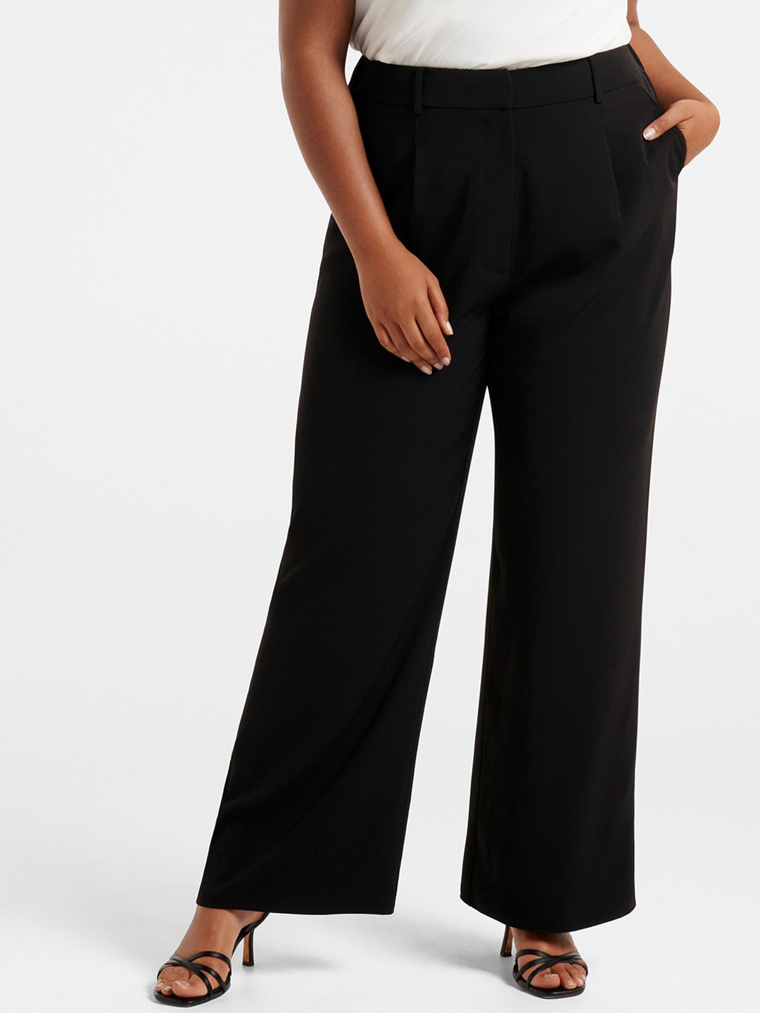 

Forever New Women Straight Fit High-Rise Pleated Trousers, Black