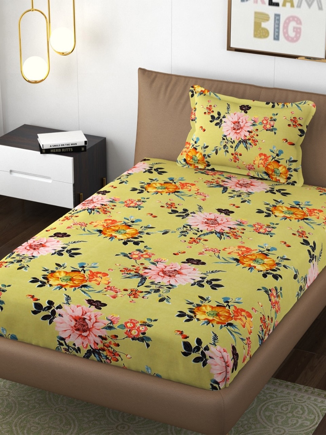 

Bajo's Yellow & Orange Printed Cotton 210 TC Fitted Single Bedsheet with 1 Pillow Cover