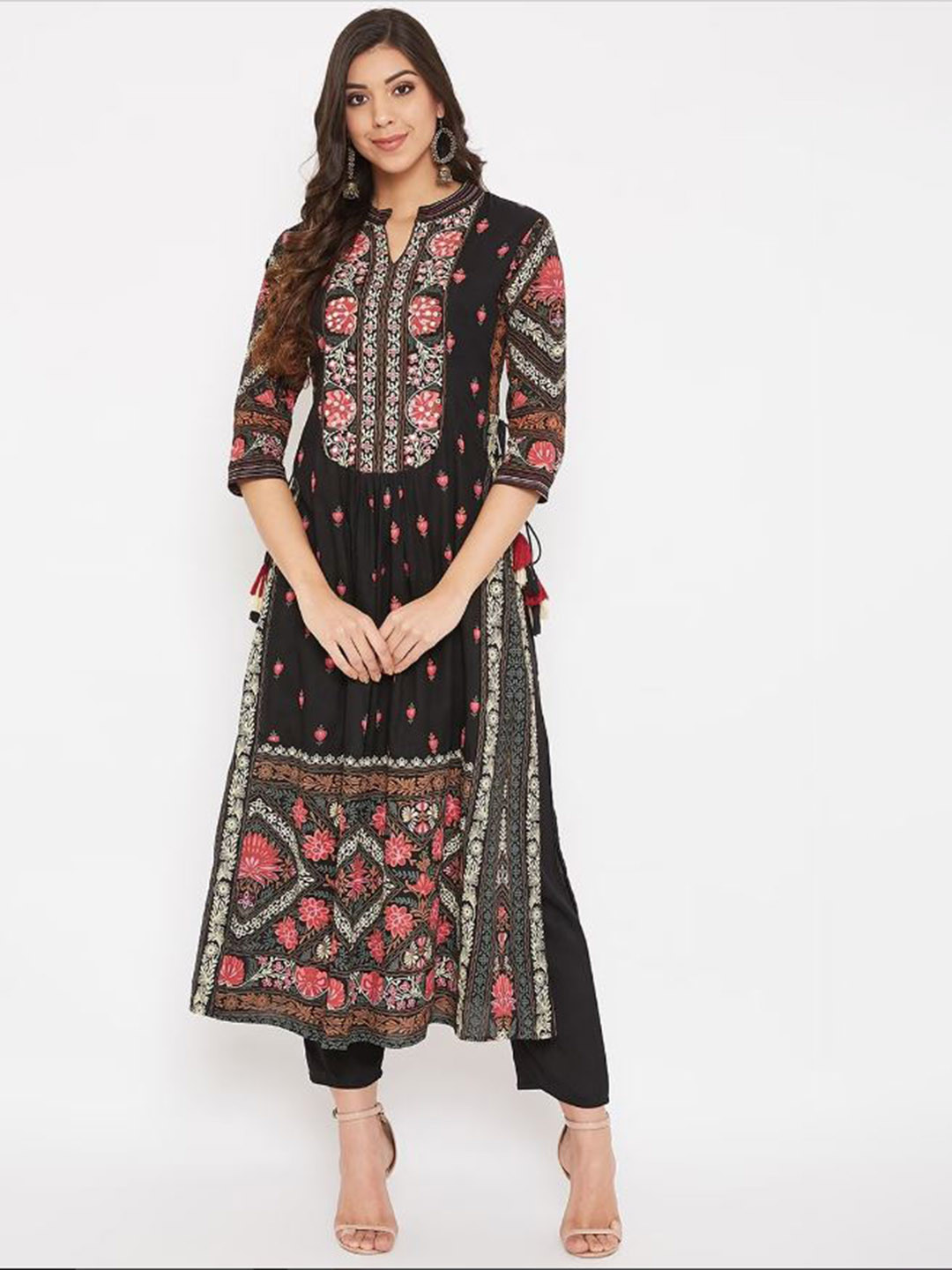 

KALINI Floral Printed Mandarin Collar Pleated Kurta With Trousers, Black