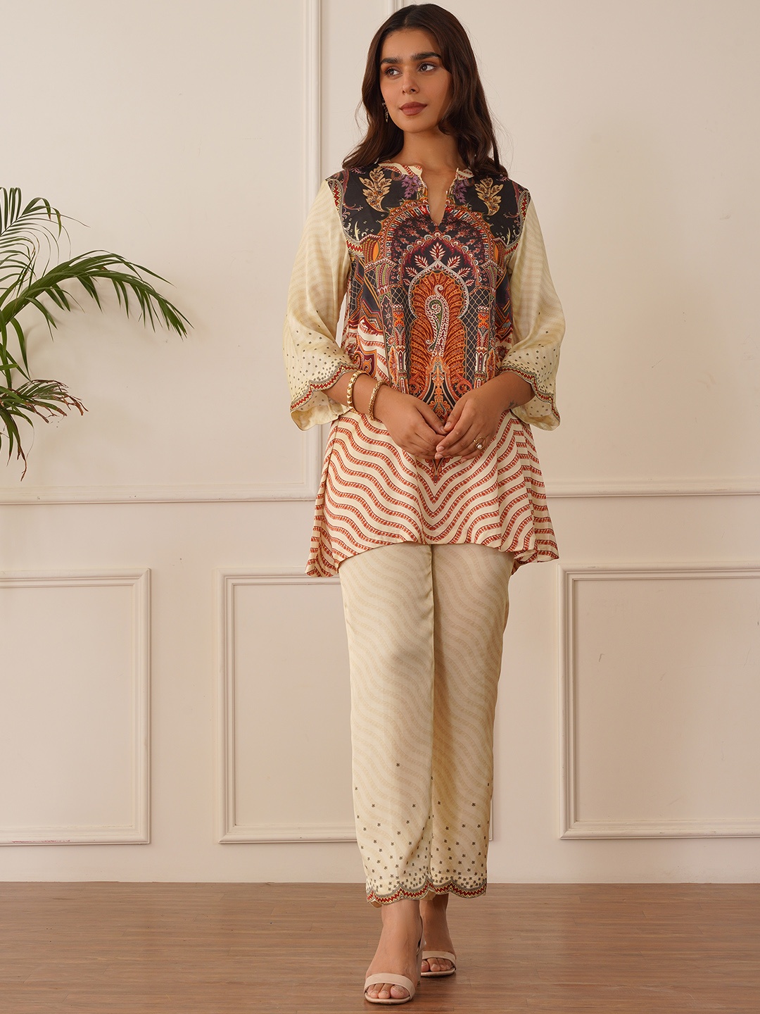 

INCHING INDIA Ethnic Motifs Printed Scalloped Top & Trousers Co-Ords, Cream