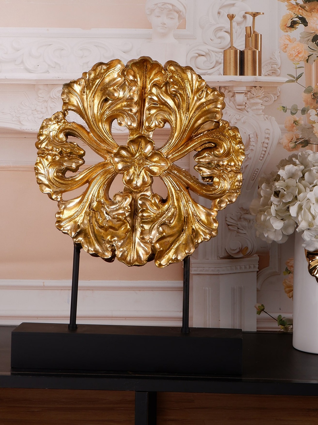 

THE WHITE INK DECOR Gold-Toned Gilded Floral Splendor A Radiant Showpiece