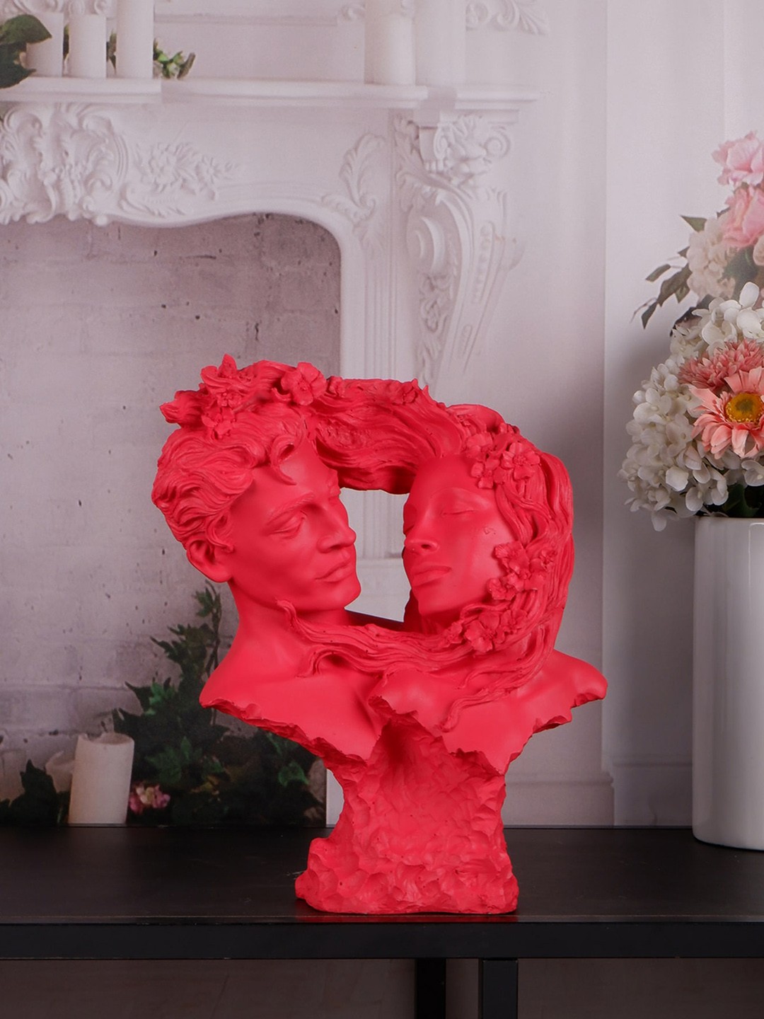 

THE WHITE INK DECOR Red Textured Couple Face Showpiece