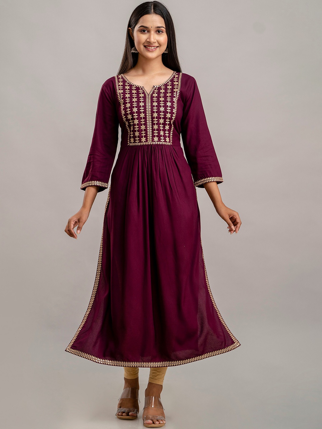 

Charu Ethnic Motifs Embroidered Sequinned High Slit Kurta, Violet
