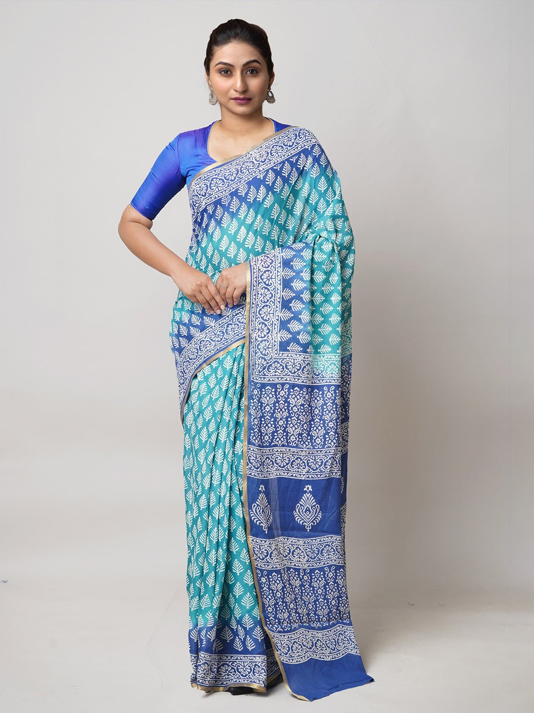 

Unnati Silks Ethnic Motifs Printed Zari Pure Cotton Block Print Saree, Green