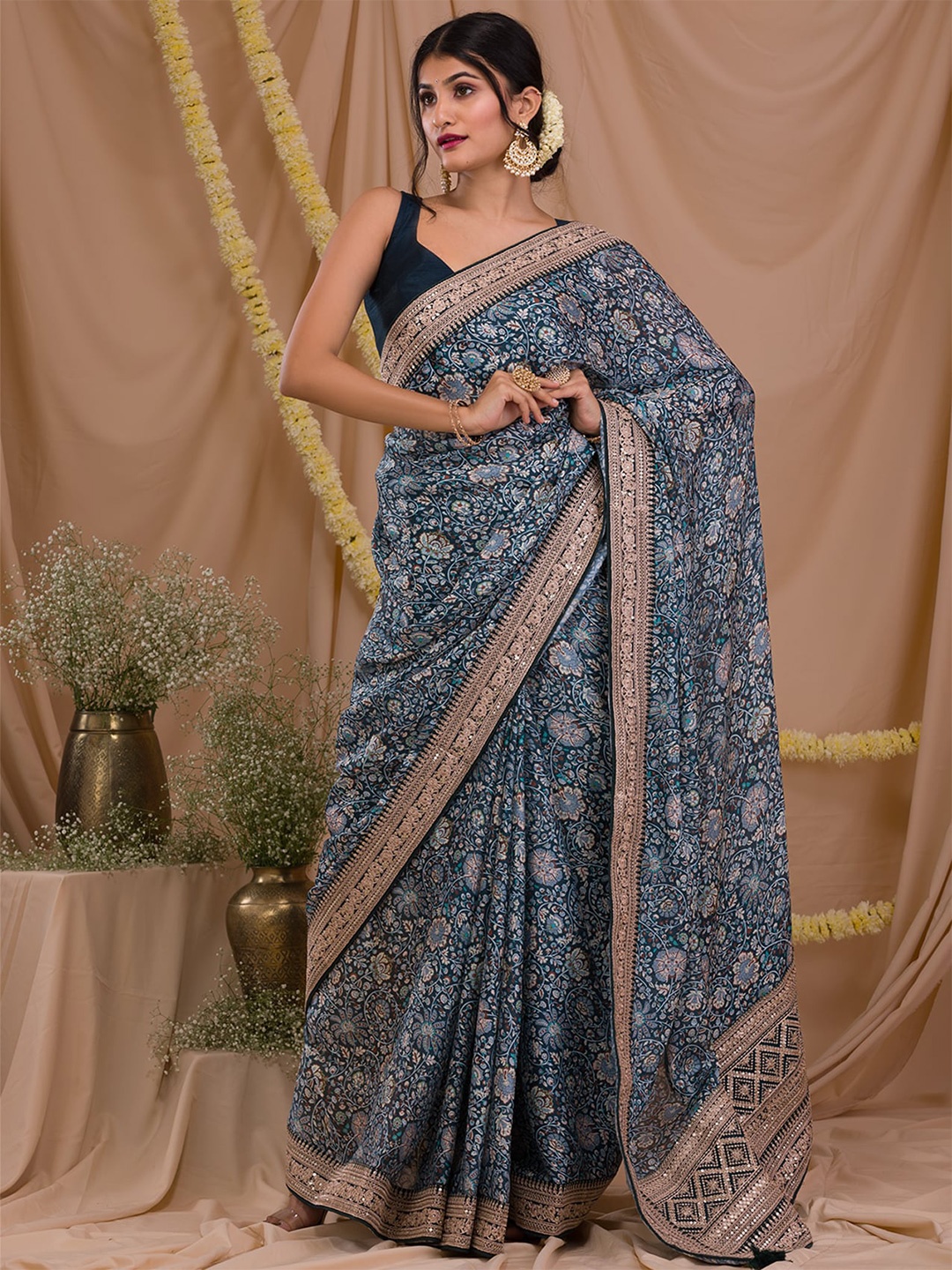 

Koskii Floral Printed Embroidered Detail Organza Saree, Blue